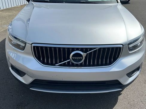 Used 2019 Volvo XC40 T5 Inscription AWD/4WD image 2