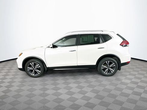 Used 2020 Nissan Rogue SV w/ Premium Package AWD/4WD image 6