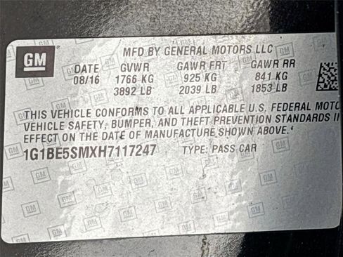 Used 2017 Chevrolet Cruze LT w/ Sun And Sound Package image 33