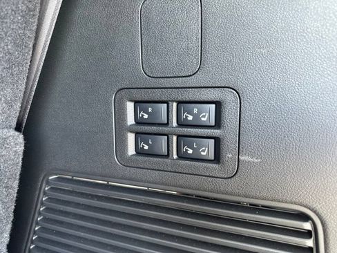 Certified 2025 Nissan Armada Platinum AWD/4WD image 27