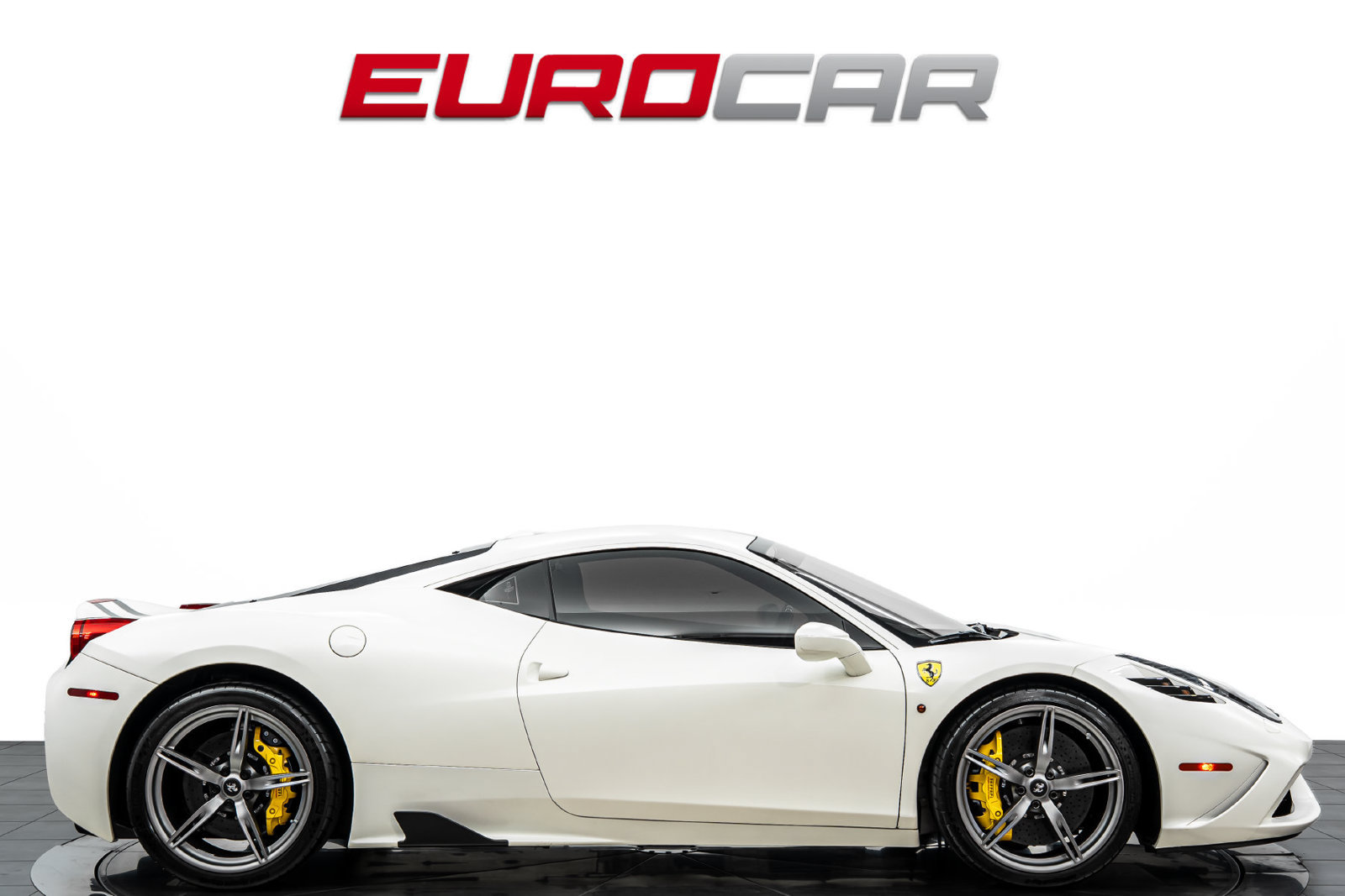 Used 2014 Ferrari 458 Speciale Coupe RWD image 6
