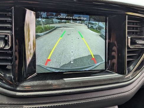 Used 2022 Dodge Durango GT image 23