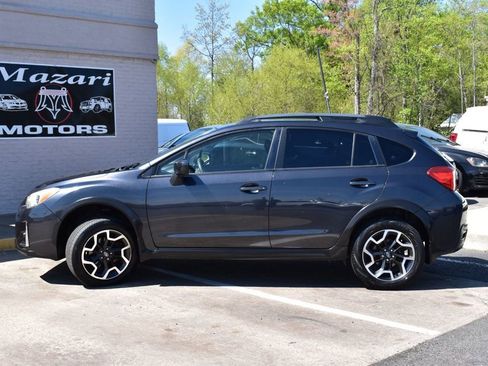 Used 2017 Subaru Crosstrek 2.0i Premium w/ Popular Package #2 image 3