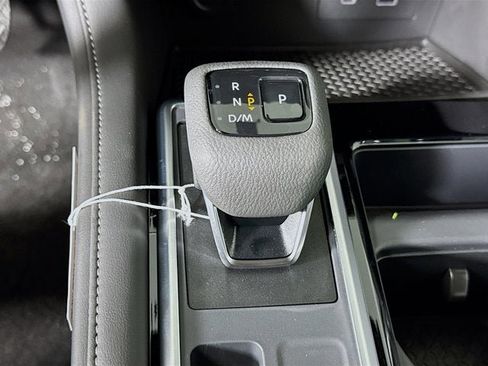 New 2025 Nissan Pathfinder SV w/ Black Appearance Package image 14