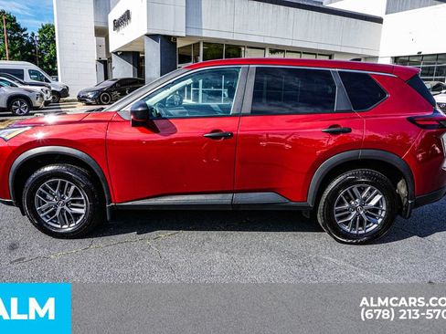 Used 2024 Nissan Rogue S AWD/4WD image 7