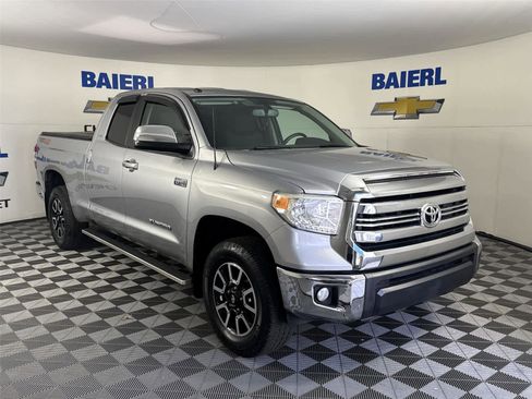 Used 2017 Toyota Tundra SR5 w/ TRD Off Road Package AWD/4WD image 7