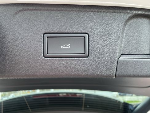 New 2026 Volkswagen Atlas SEL Premium R-Line image 10