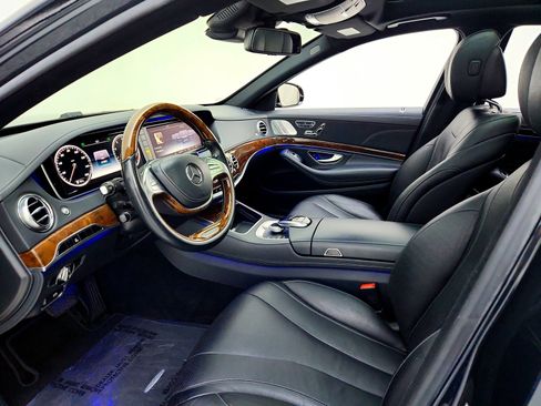 Used 2015 Mercedes-Benz S 550 Sedan image 3