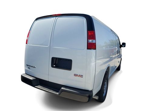 New 2026 GMC Savana 2500 Extended RWD image 5