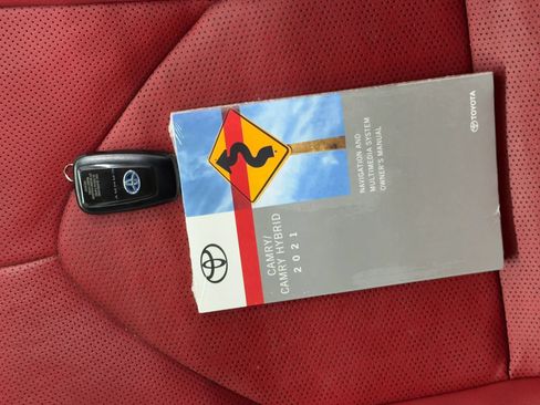 Used 2021 Toyota Camry XSE w/ Navigation Upgrade Package FWD image 92