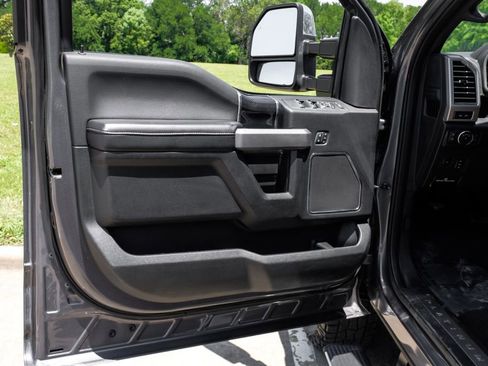 Used 2021 Ford F250 Platinum w/ FX4 Off-Road Package AWD/4WD image 48