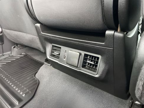 Used 2022 Chevrolet Silverado 1500 LT image 26