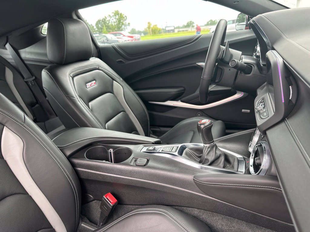 Used 2022 Chevrolet Camaro SS RWD image 30