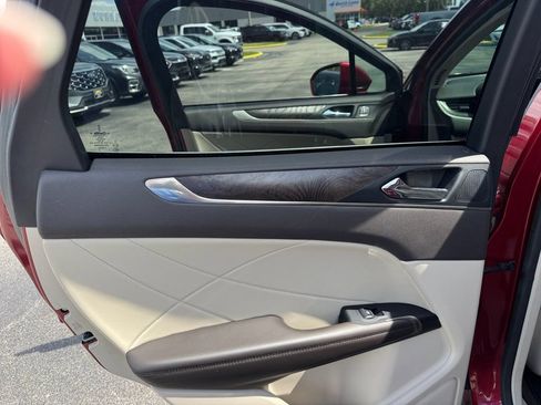 Used 2017 Lincoln MKC Reserve FWD image 35