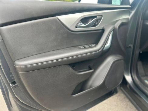 Used 2020 Chevrolet Blazer LT w/ LPO, Floor Liner Package FWD image 9