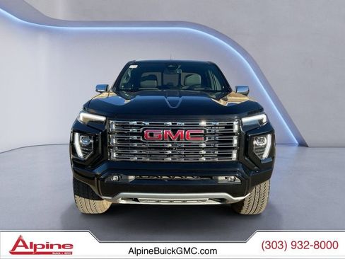 Used 2024 GMC Canyon Denali image 8