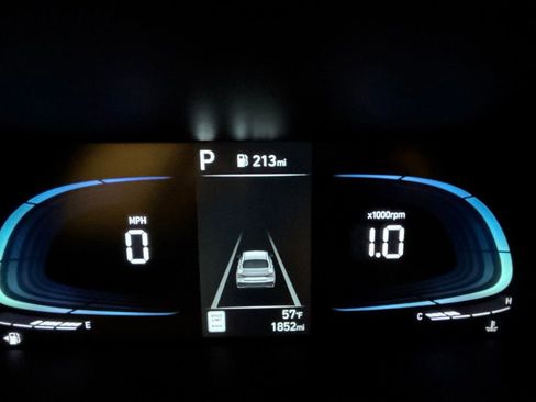 Certified 2026 Hyundai Elantra Sport FWD image 14