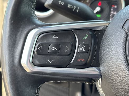 Used 2022 Jeep Wrangler Unlimited Sahara w/ Cold Weather Group image 19