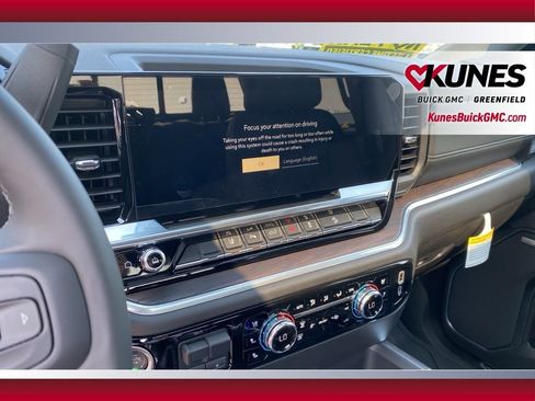 New 2025 GMC Sierra 3500 SLT w/ SLT Premium Package image 34