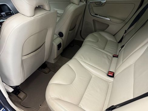 Used 2012 Volvo XC60 3.2 Premier Plus image 31