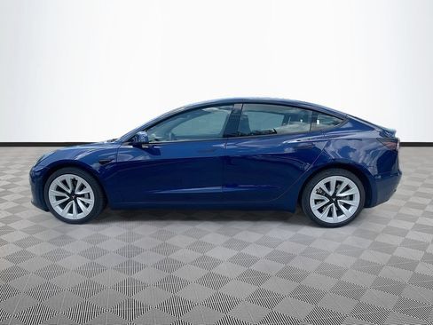 Used 2022 Tesla Model 3 Standard Range RWD image 4