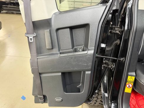 Used 2007 Toyota FJ Cruiser 4WD image 15