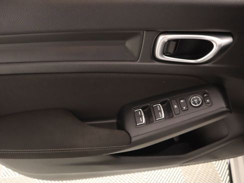 Used 2025 Honda Civic Sport image 14