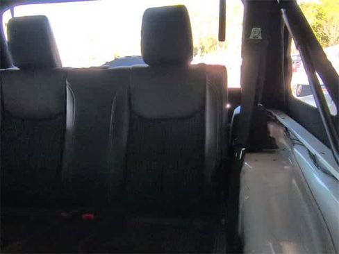 Used 2015 Jeep Wrangler Sport image 18