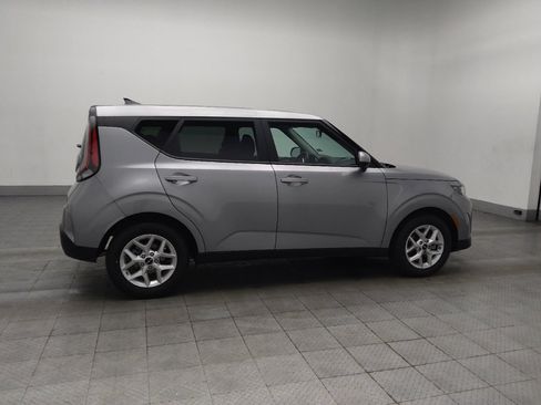 Used 2025 Kia Soul LX image 10