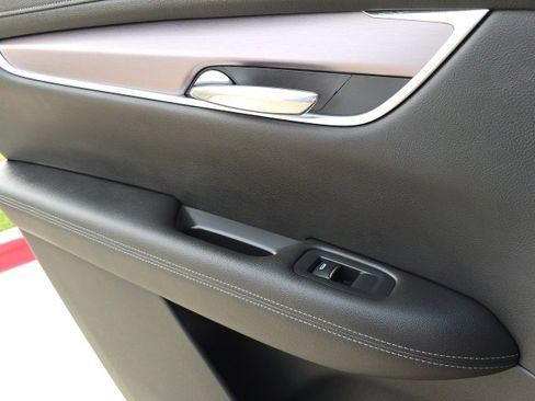 Used 2023 Cadillac XT6 Luxury image 19