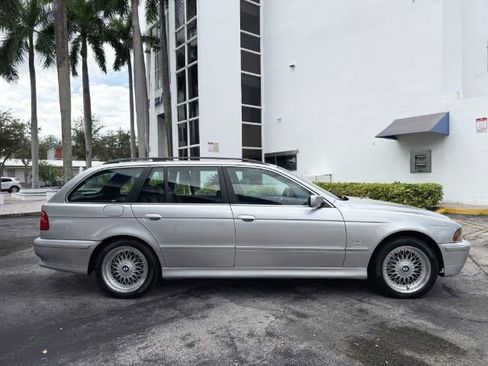 Used 2003 BMW 525i Wagon image 18