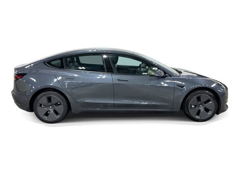 Certified 2022 Tesla Model 3 Long Range AWD/4WD image 7