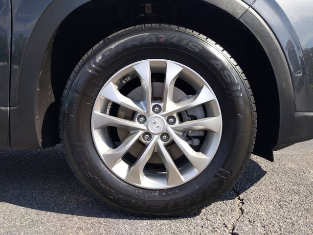 Used 2020 Hyundai Santa Fe SE AWD/4WD image 11
