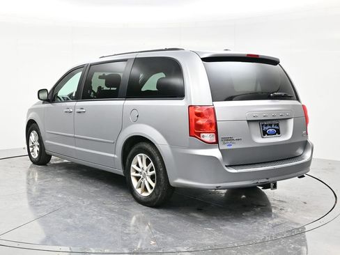 Used 2016 Dodge Grand Caravan SXT image 7