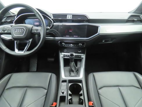 Used 2023 Audi Q3 2.0T Premium w/ Convenience Package image 13