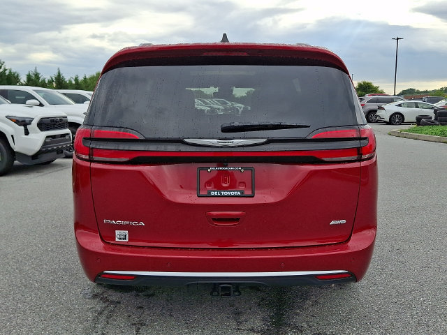 Used 2026 Chrysler Pacifica Pinnacle w/ Trailer Tow Group AWD/4WD image 5