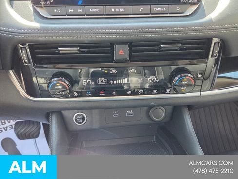 Used 2022 Nissan Rogue SL FWD image 22