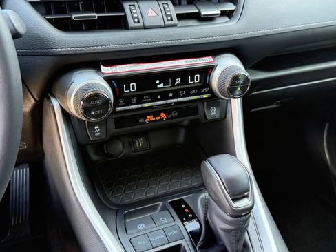 Used 2025 Toyota RAV4 XLE Premium image 22