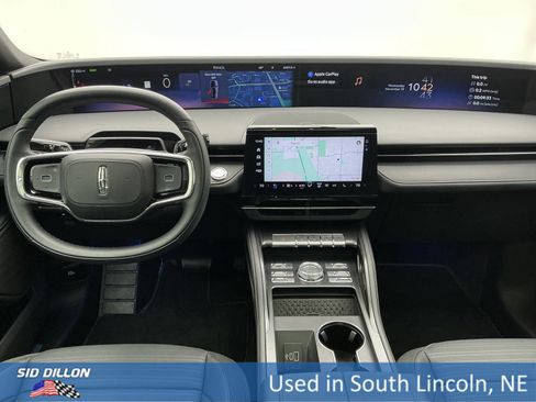 Used 2025 Lincoln Nautilus Reserve w/ Jet Appearance Package image 20