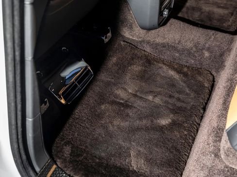 Used 2024 Rolls-Royce Cullinan Black Badge w/ Dark Exterior Package image 35