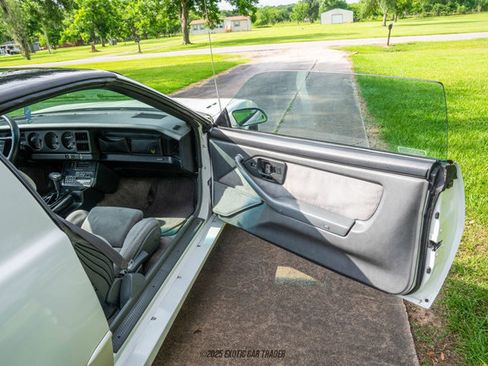 Used 1989 Pontiac Firebird Trans Am RWD image 52