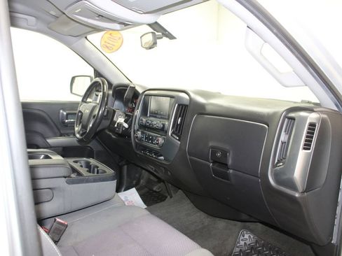 Used 2018 Chevrolet Silverado 1500 LT AWD/4WD image 30
