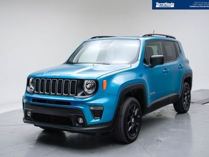 Used 2022 Jeep Renegade Latitude w/ Sun/Sound Group