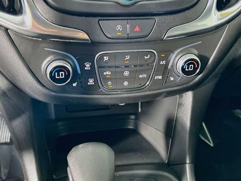 Used 2023 Chevrolet Equinox LT AWD/4WD image 15