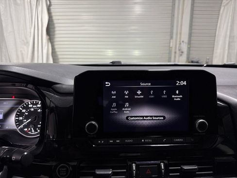 Used 2024 Nissan Pathfinder SV FWD image 27