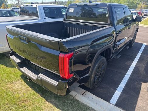Used 2023 Toyota Tundra SR5 w/ SR5 Convenience Package AWD/4WD image 4