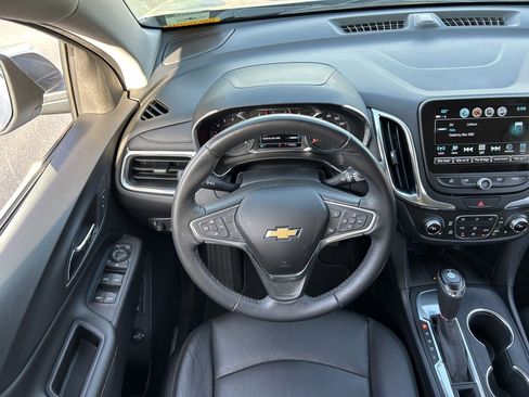 Used 2018 Chevrolet Equinox Premier image 23
