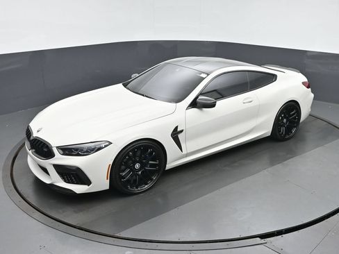 Used 2023 BMW M8 Competition w/ M Carbon Exterior Package AWD/4WD image 33