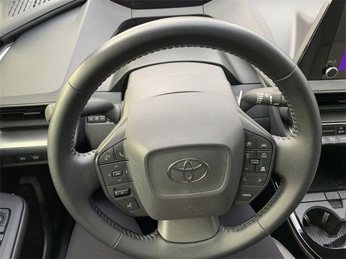 Used 2024 Toyota Prius LE image 19