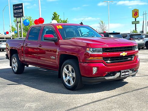 Used 2018 Chevrolet Silverado 1500 LT w/ Texas Edition image 10